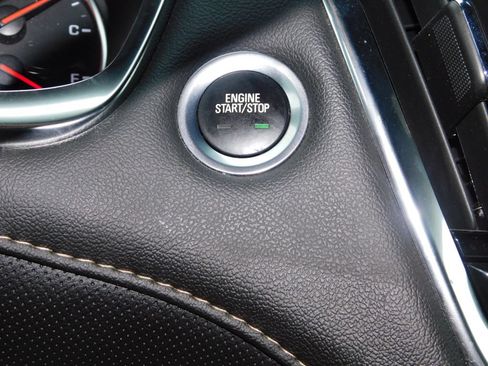 Used 2023 Chevrolet Traverse Premier w/ Redline Edition FWD image 40