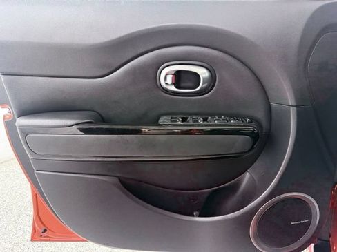 Used 2018 Kia Soul ! w/ Tech Package FWD image 16