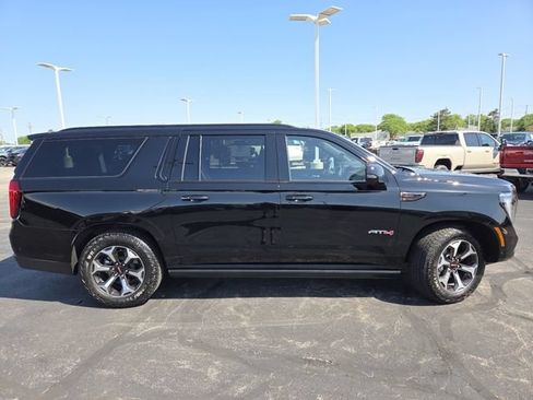 Used 2026 GMC Yukon XL AT4 Ultimate w/ LPO, Floor Liner Package AWD/4WD image 29