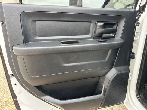 Used 2014 RAM 3500 Tradesman w/ Chrome Appearance Group image 22