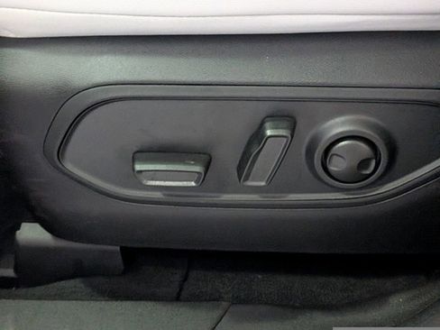 New 2026 Jeep Cherokee Limited image 20