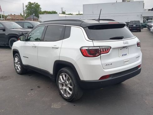 Used 2025 Jeep Compass Limited AWD/4WD image 4