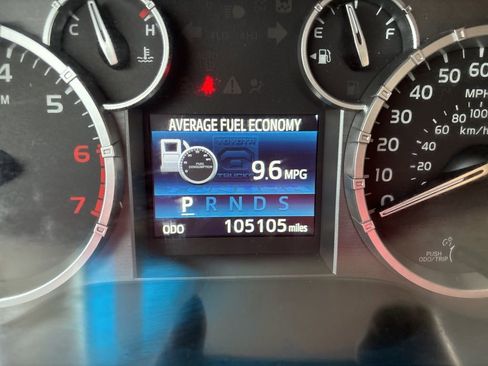 Used 2014 Toyota Tundra SR5 w/ SR5 Upgrade Package AWD/4WD image 31