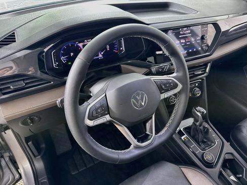 Used 2023 Volkswagen Taos SEL AWD/4WD image 24