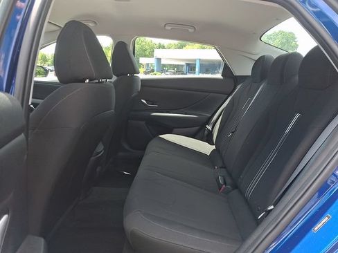 Used 2023 Hyundai Elantra SEL FWD image 12