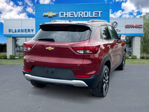 Used 2025 Chevrolet TrailBlazer LT AWD/4WD image 5