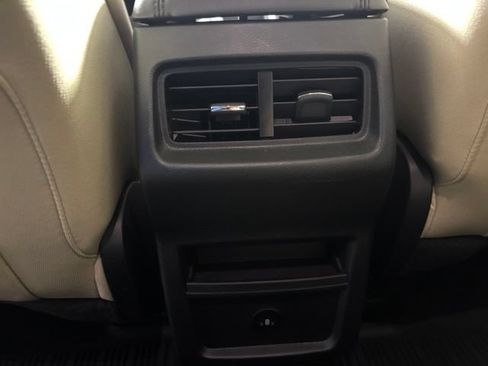Used 2024 Ford Edge SE AWD/4WD image 30