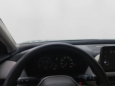 Used 2026 Honda HR-V LX image 10