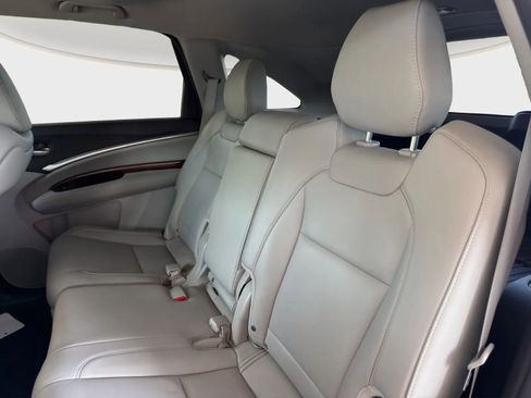 Used 2018 Acura MDX FWD image 13