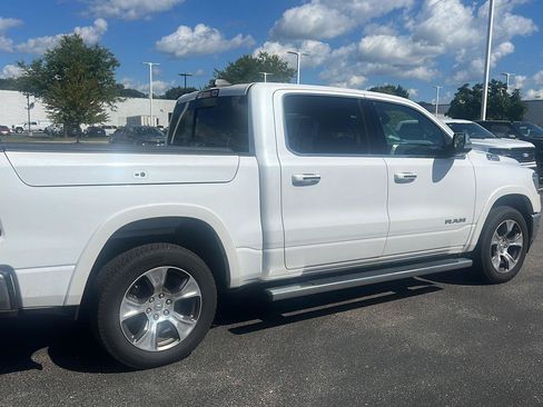 Used 2019 RAM 1500 Laramie AWD/4WD image 4