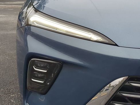 Used 2025 Buick Enclave Preferred image 10