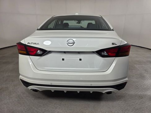 Used 2024 Nissan Altima 2.5 SL FWD image 5