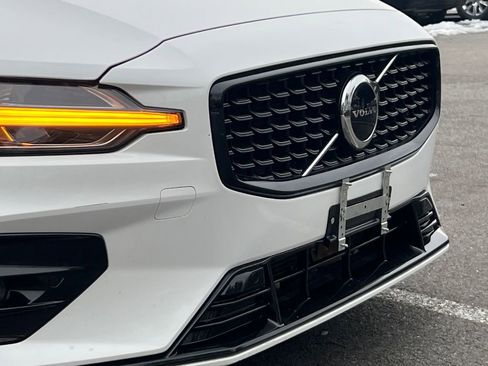 Used 2024 Volvo S60 B5 Core image 7