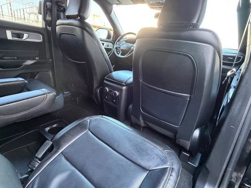 Used 2020 Ford Explorer Limited image 23