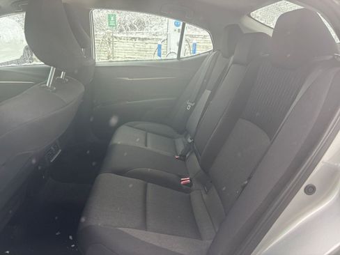 Used 2025 Toyota Camry LE image 36