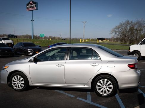 Used 2013 Toyota Corolla LE image 15