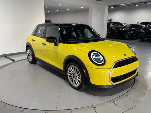 Used 2025 MINI Cooper S FWD image 5