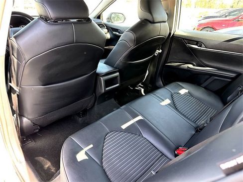 Used 2024 Toyota Camry SE w/ Convenience Package image 19
