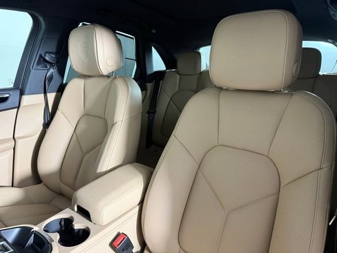 New 2025 Porsche Macan S image 5