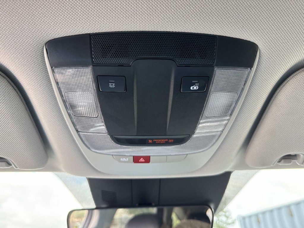Used 2024 Kia Sorento S FWD image 42