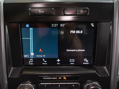 Used 2017 Ford F150 XLT w/ Equipment Group 302A Luxury AWD/4WD image 17