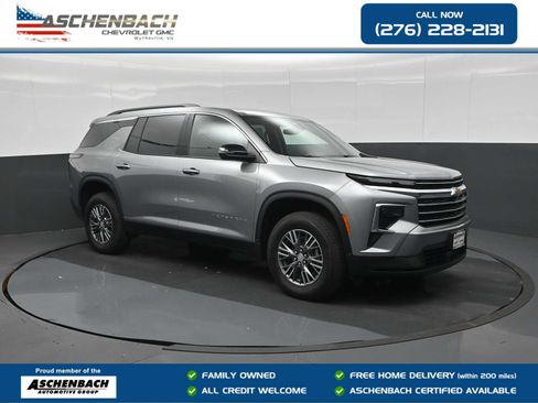 New 2026 Chevrolet Traverse LT AWD/4WD image 1
