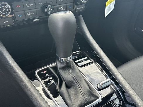 New 2026 Jeep Compass Latitude image 30