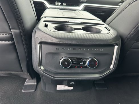 New 2026 Ford Expedition Platinum w/ Stealth Appearance Package image 23