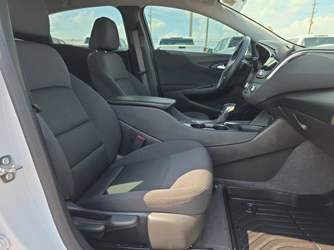 Used 2025 Chevrolet Malibu LT w/ Redline Edition FWD image 15