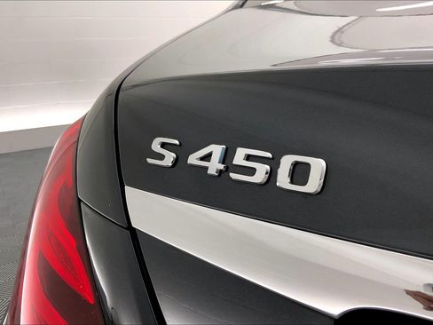Used 2019 Mercedes-Benz S 450 Sedan image 32
