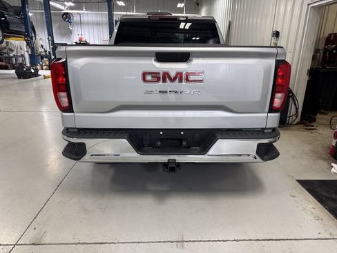 Used 2020 GMC Sierra 1500 4x4 Crew Cab w/ Sierra Value Package image 9