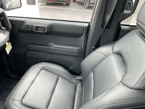 New 2025 Ford Bronco Badlands image 22