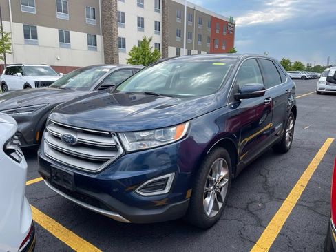 Used 2017 Ford Edge Titanium w/ Equipment Group 301A AWD/4WD image 2