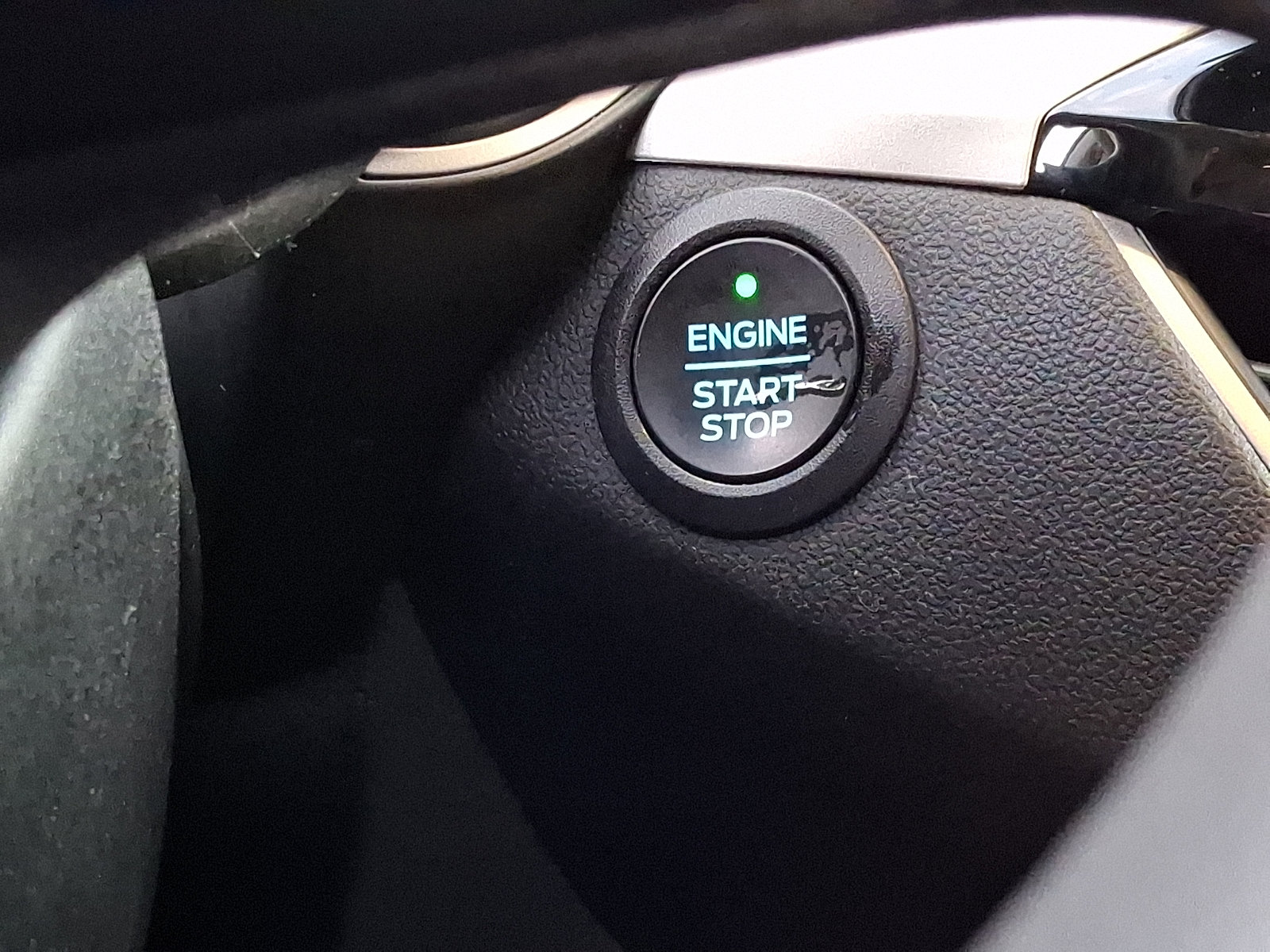 Certified 2022 Ford Escape SE AWD/4WD image 25