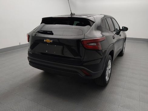 Used 2024 Chevrolet Trax LS FWD image 7