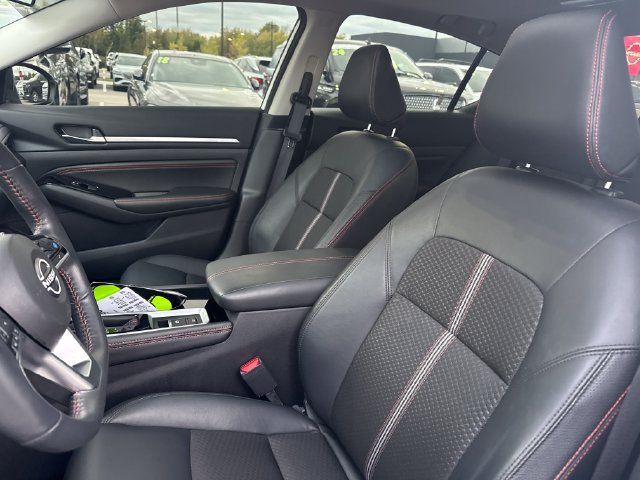 Certified 2023 Nissan Altima 2.5 SR AWD/4WD image 13