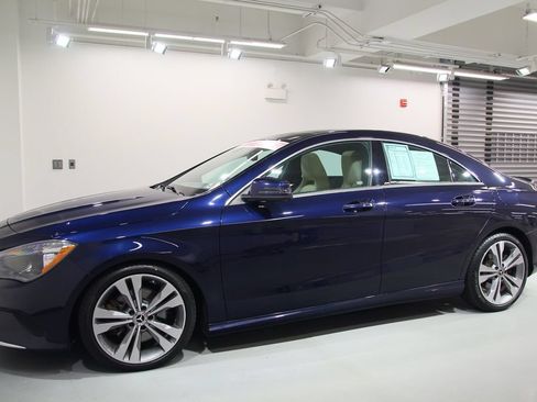 Used 2018 Mercedes-Benz CLA 250 4MATIC image 3