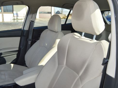 Used 2019 Subaru Impreza 2.0i Premium image 16