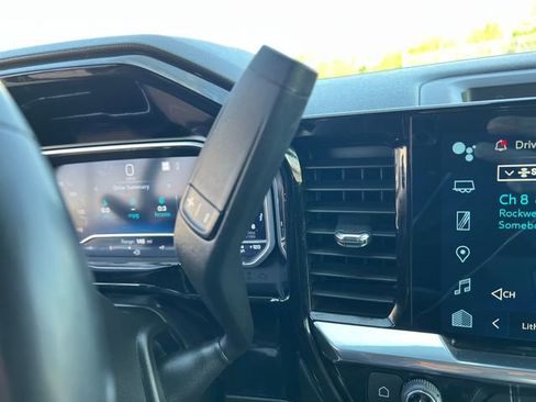 Certified 2022 Chevrolet Silverado 1500 LT AWD/4WD image 20