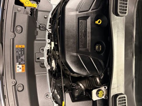 Used 2015 Ford Escape SE AWD/4WD image 19