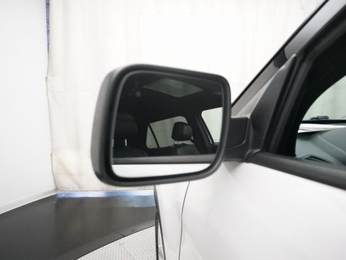 Used 2016 Ford Explorer XLT w/ Equipment Group 202A image 28