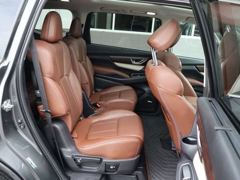 Certified 2022 Subaru Ascent Touring w/ Popular Package #2A AWD/4WD image 28