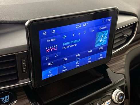 Used 2023 Ford Explorer Limited image 23
