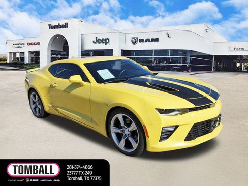 Used 2017 Chevrolet Camaro SS image 9