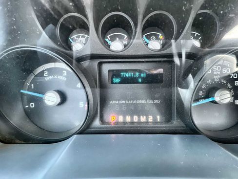 Used 2016 Ford F550 4x4 Regular Cab Super Duty image 10