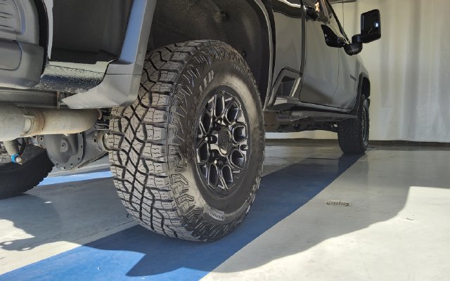 Used 2025 Chevrolet Silverado 2500 ZR2 w/ ZR2 Bison Edition AWD/4WD image 8