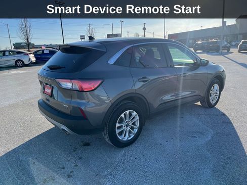 Used 2022 Ford Escape SE image 6