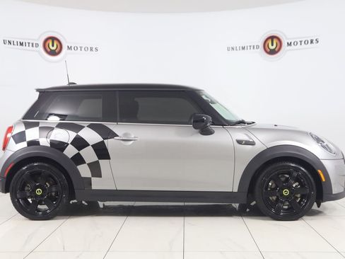 Used 2024 MINI Cooper SE FWD image 2