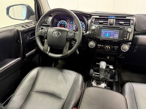 Used 2018 Toyota 4Runner TRD Off-Road Premium image 36