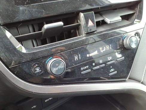 Certified 2023 Toyota Camry SE image 18